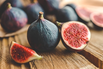 Spanish Black Figs (Ficus carica)